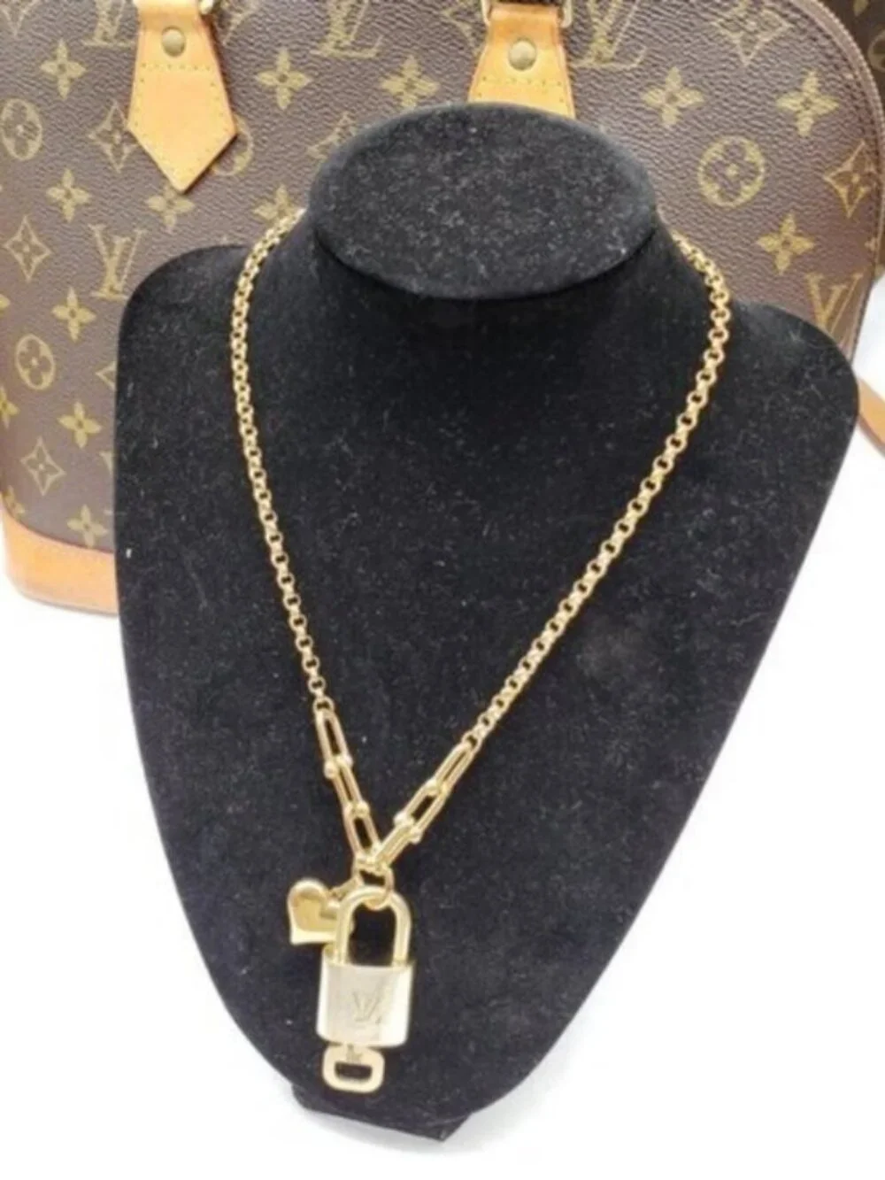 Authentic Louis Vuitton Lock & Key w/ Unbranded Horse ShoeGold PlatedChain